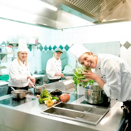 Brueckenwirt Hotel 4*