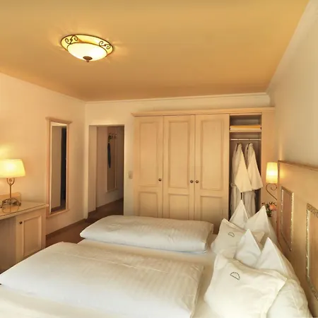 Brueckenwirt Hotel 4*