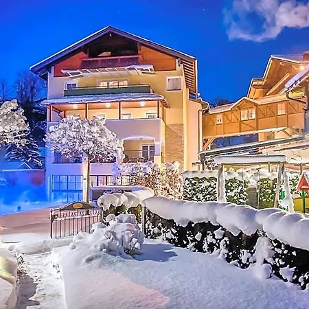 Brückenwirt Hotel 4*
