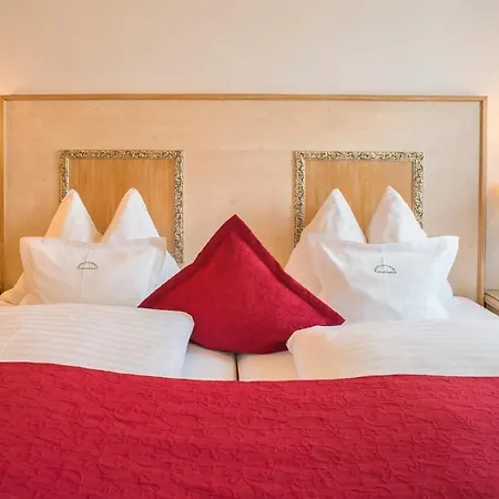 Hotel Brueckenwirt 4*
